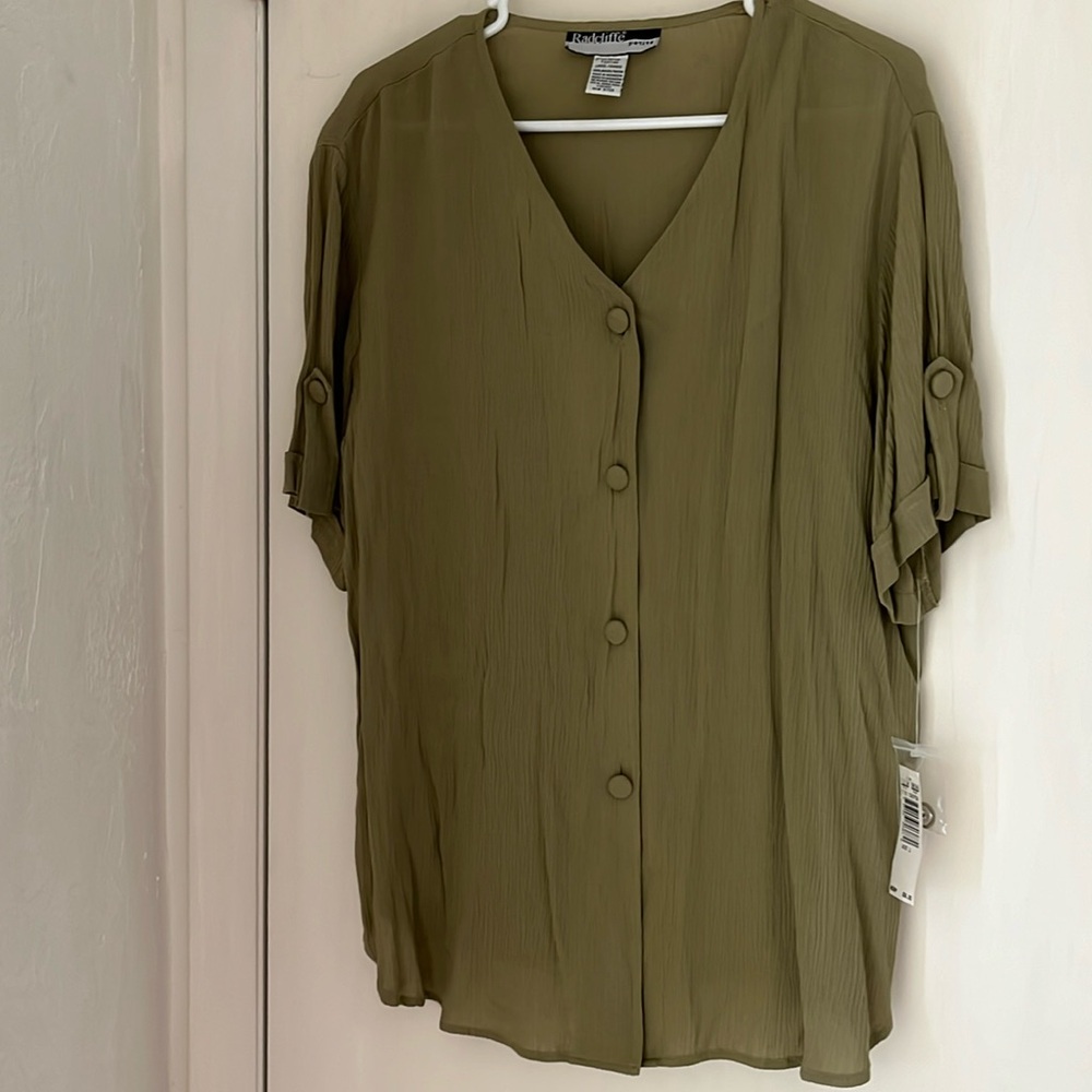 Rayon crepe blouse. Olive green. NWT
